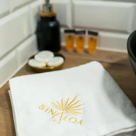 - Sinaloa Otel Ruda Slaska