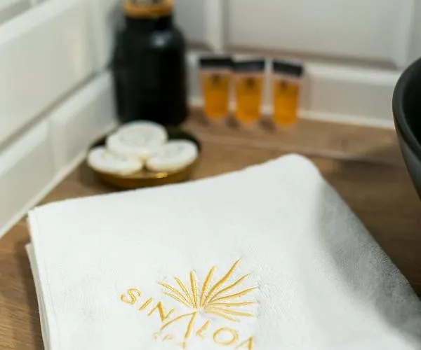 - Sinaloa Ξενοδοχείο Ruda Slaska